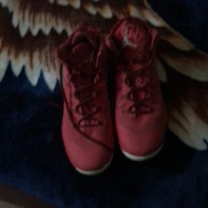 I’m selling this Jordan never wore never touched